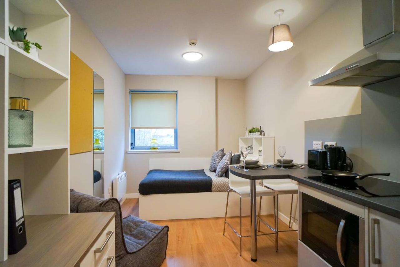 1 Bedroom Apartments, Studios And Ensuite Bedrooms With Shared Kitchen At Centro House In Stirling Exterior foto