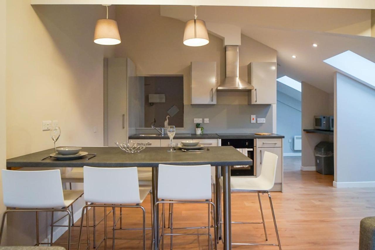 1 Bedroom Apartments, Studios And Ensuite Bedrooms With Shared Kitchen At Centro House In Stirling Exterior foto